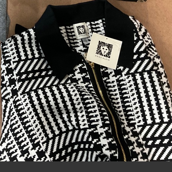 NEW WITH TAGS MEDIUM ANNE KLEIN BLACK AND WHITE FALL ZIP UP JACKET - Picture 2 of 2